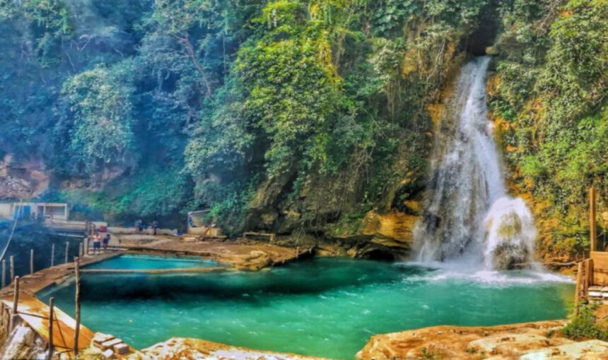 «Aventura en la Cascada El Cacao»