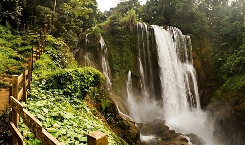 «Explorando la Historia y Naturaleza: Viaje a Pulhapanzak y Casco Histórico de Comayagua»